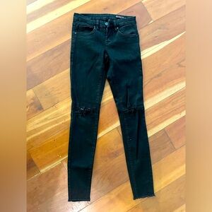 BlankNYC black jeans - holes in knees. Size 24